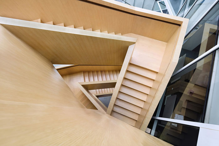 集团总部办公楼木楼梯设计方案