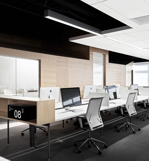 黑白純凈的辦公空間設計原則