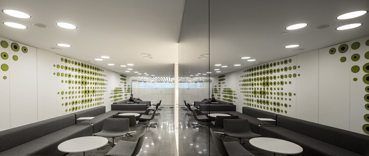上海办公楼装修- 黑白創意“圓”簡約辦公空間設計，俄羅斯Uralchem公司總部
